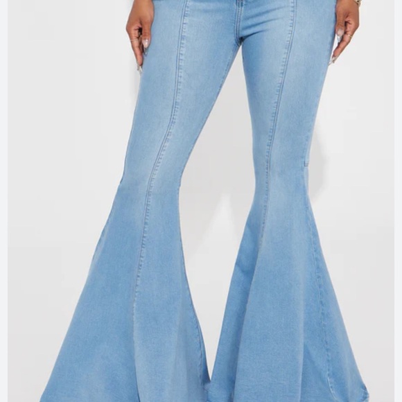Fashion Nova Light Blue Flare Jeans - Picture 1 of 1